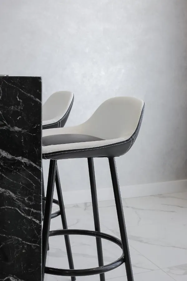 White Tiger Apartment In Smart Plaza Киев