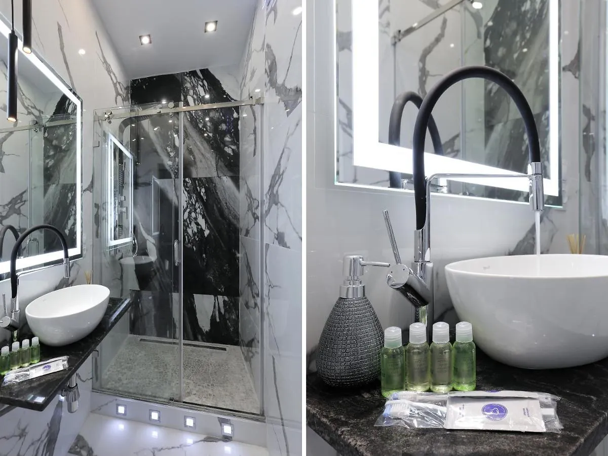 White Tiger Apartment In Smart Plaza Kiev
