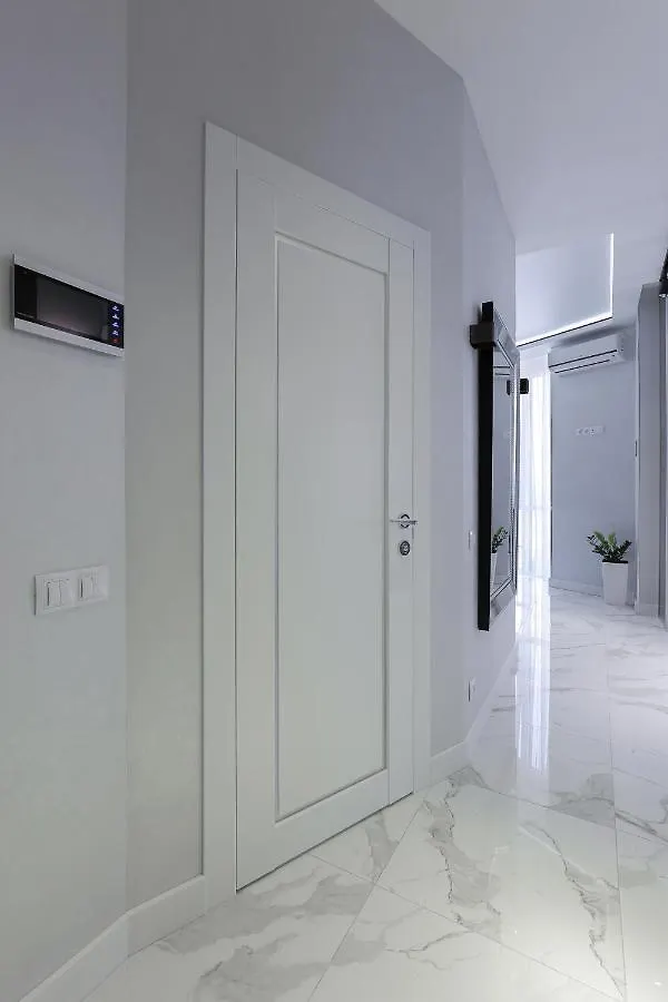 White Tiger Apartment In Smart Plaza Kiev